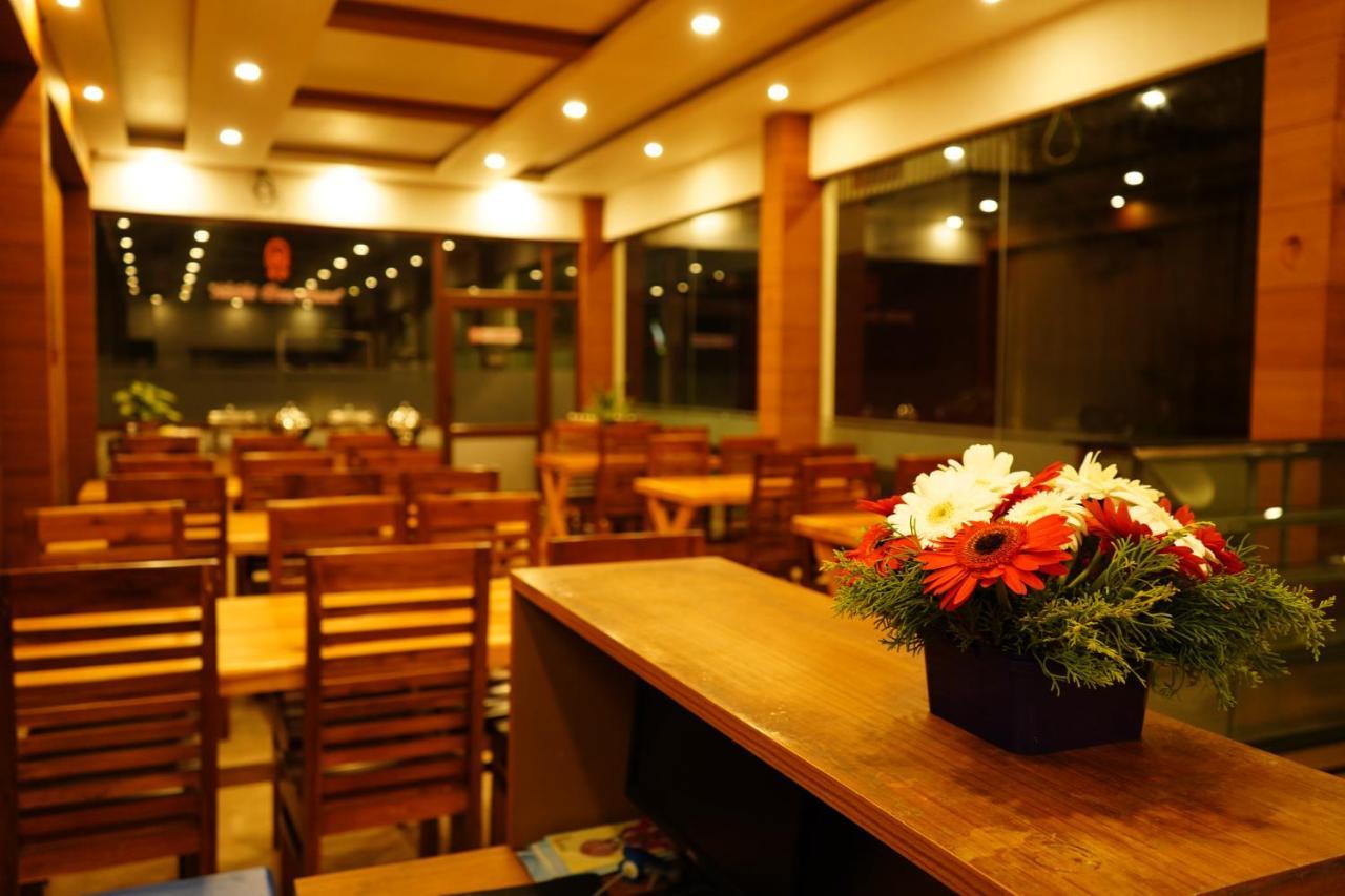 Hotel The Patio Thekkady Esterno foto